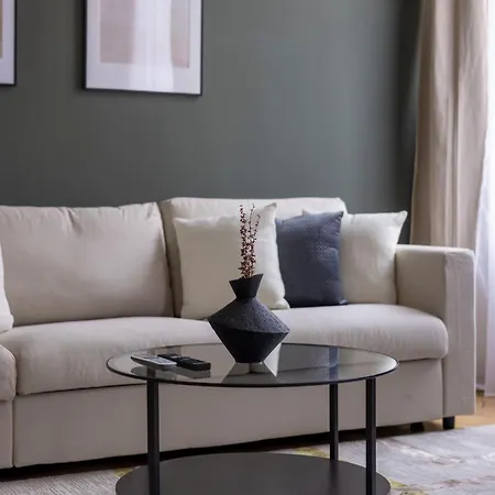 Charming & Cozy Elizabeth Apartment