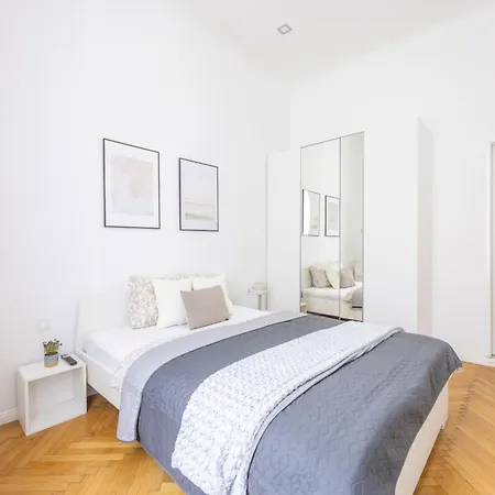 아파트 Charming & Cozy Elizabeth